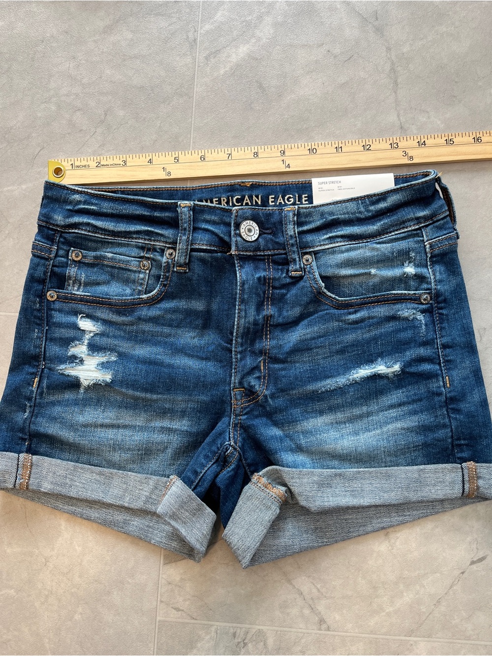 American Eagle Outfitters Blue Distressed Rolled Cuff Jean Shorts size 6 Stretch - Picture 8 of 9